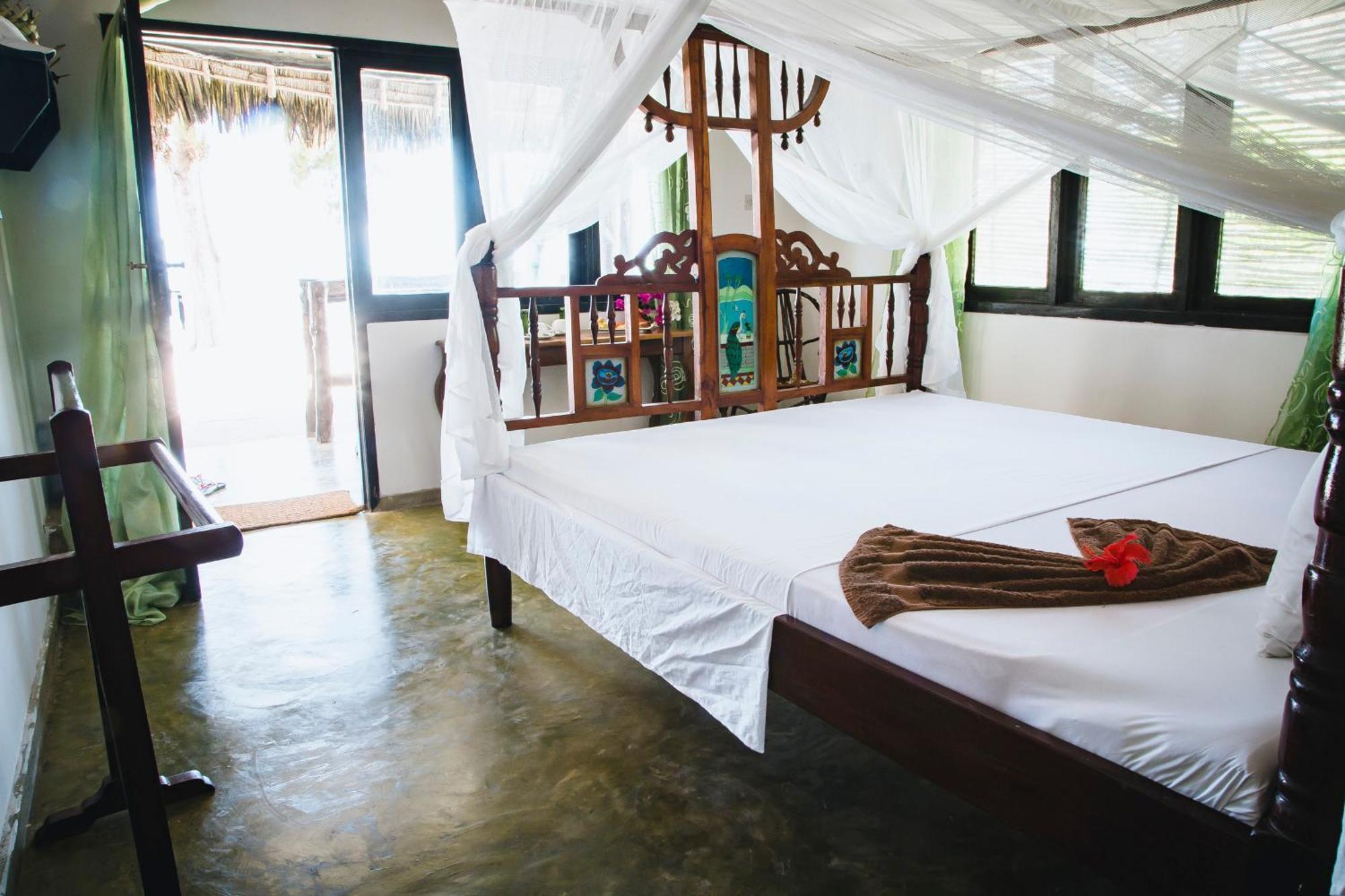 Moonshine Uroa Boutique Hotel Oda fotoğraf